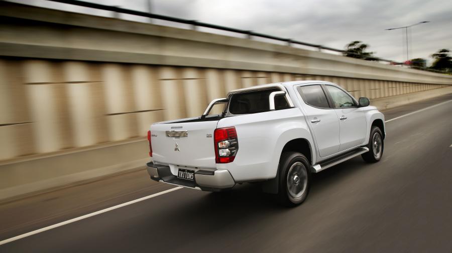  Mitsubishi Triton GLS Premium Club Cab 2019 года  (AU) (фото 29 из 38)